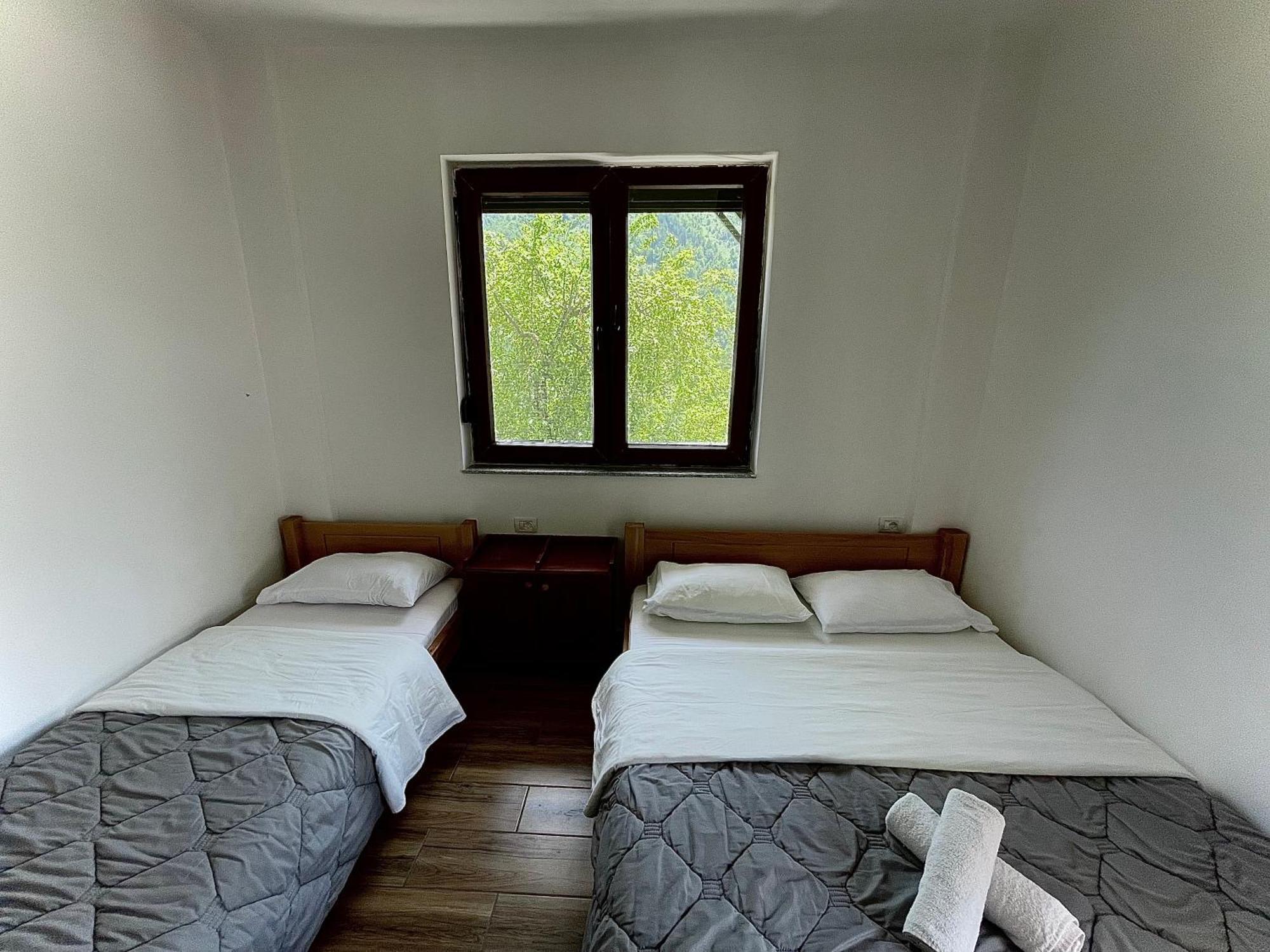 Lazer Cardaku Bed and breakfast Valbone