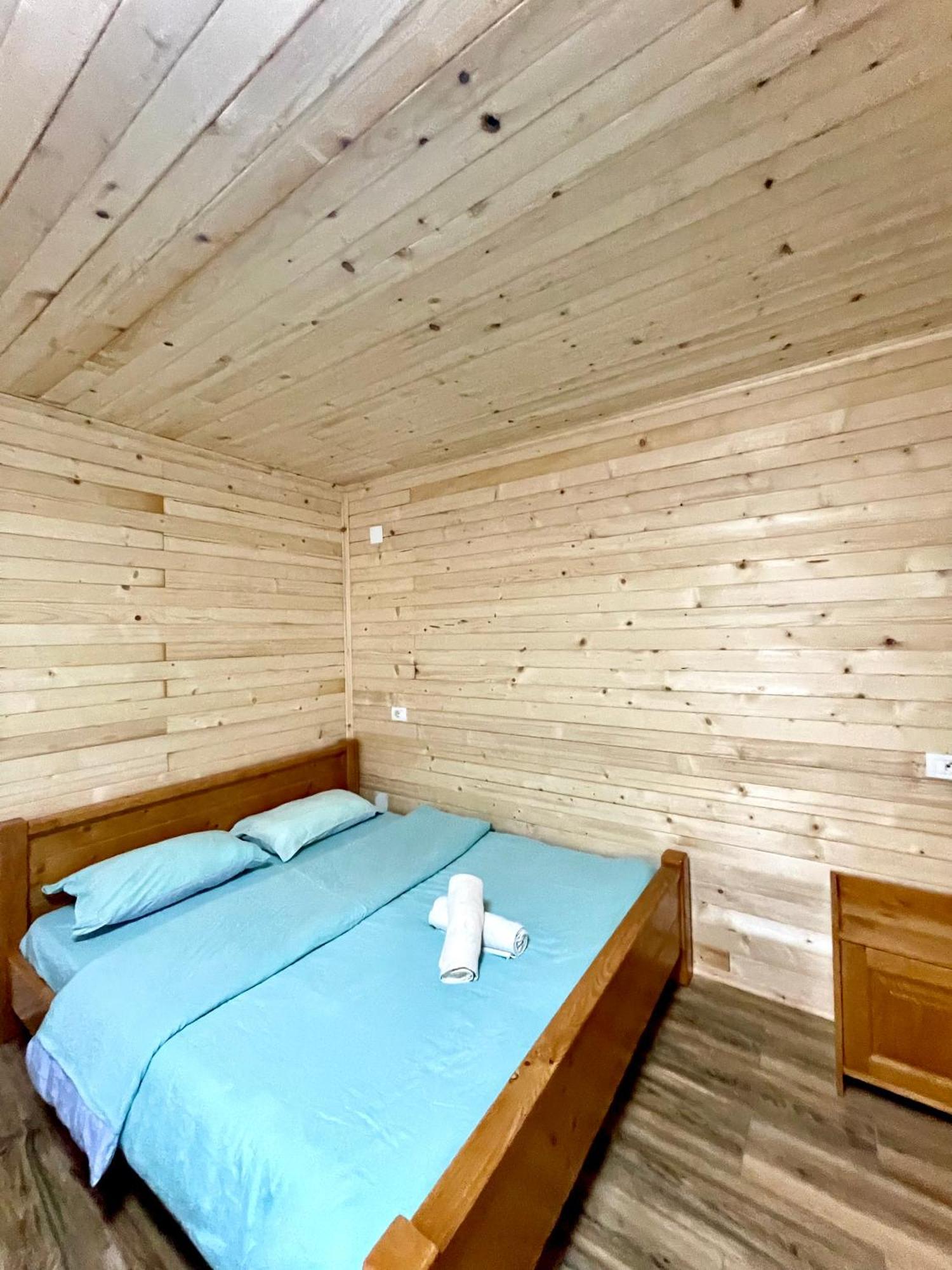 Lazer Cardaku Bed and breakfast *